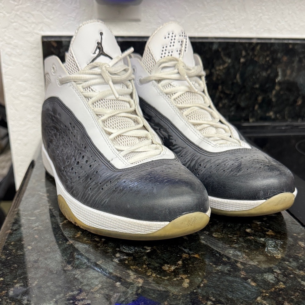 Air Jordan 2011 Men's Black and White Athletic Shoes